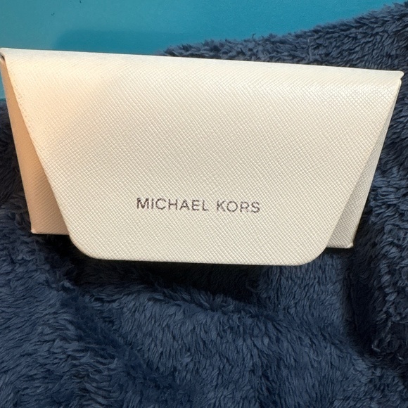 Michael Kors glass case - Picture 1 of 4